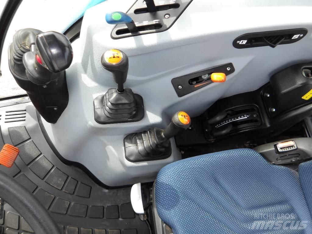 New Holland T 4.75 الجرارات