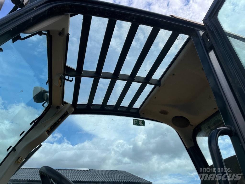 JCB 550-80 Agri Plus مناولات متداخلة