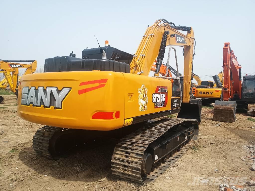 Sany SY 215 C حفارات زحافة