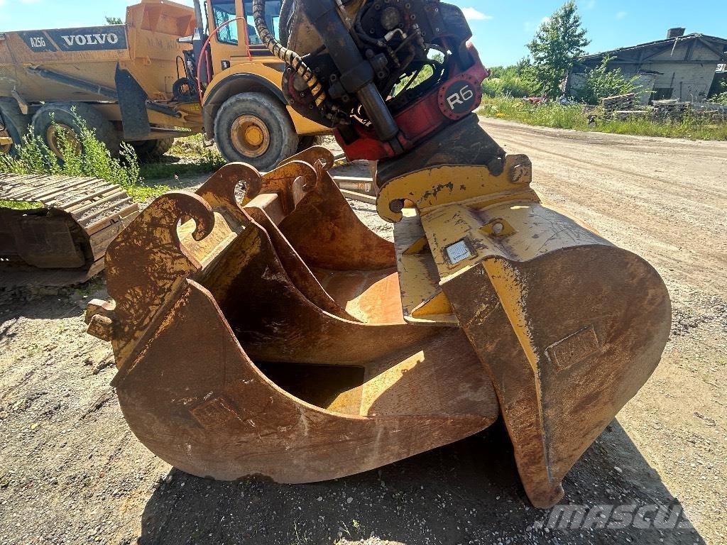 CAT 323 EL حفارات زحافة