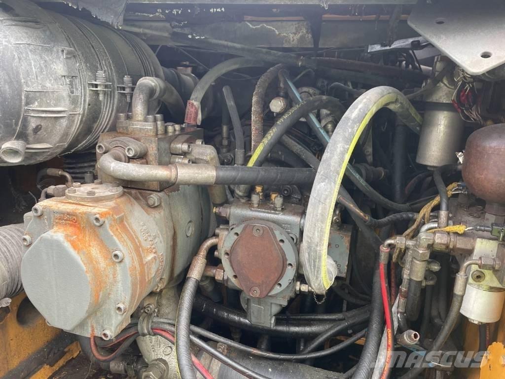 Liebherr A 944 C HD مناولات المخلفات / مناولات صناعية