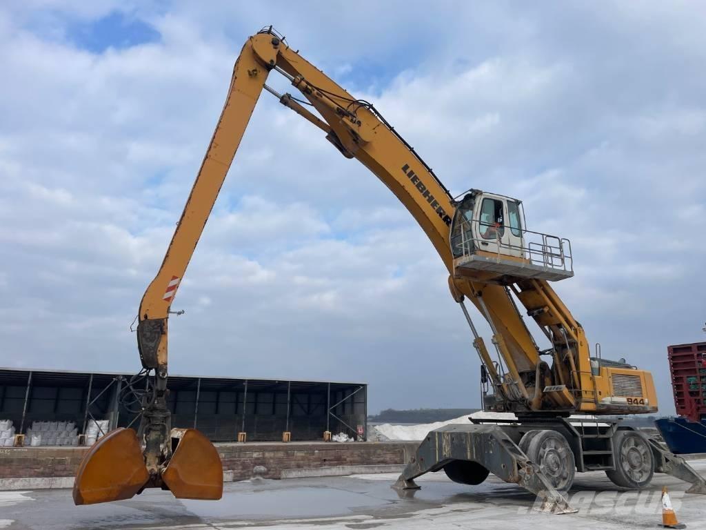 Liebherr A 944 C HD مناولات المخلفات / مناولات صناعية