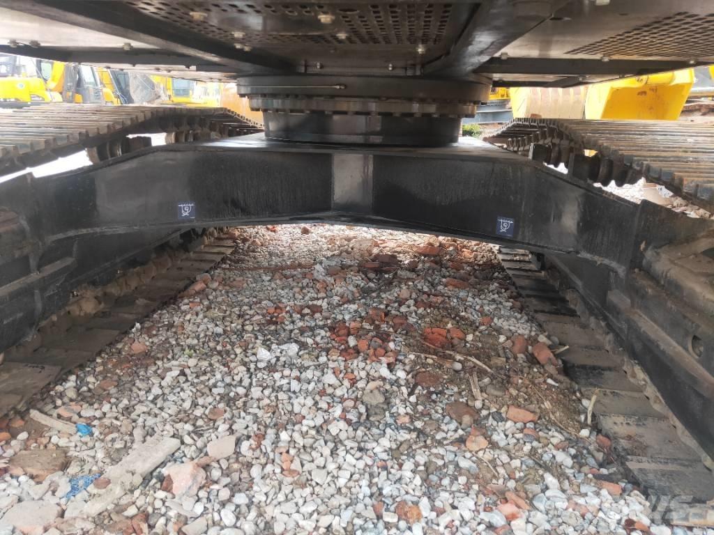 Sany SY215-9 حفارات زحافة