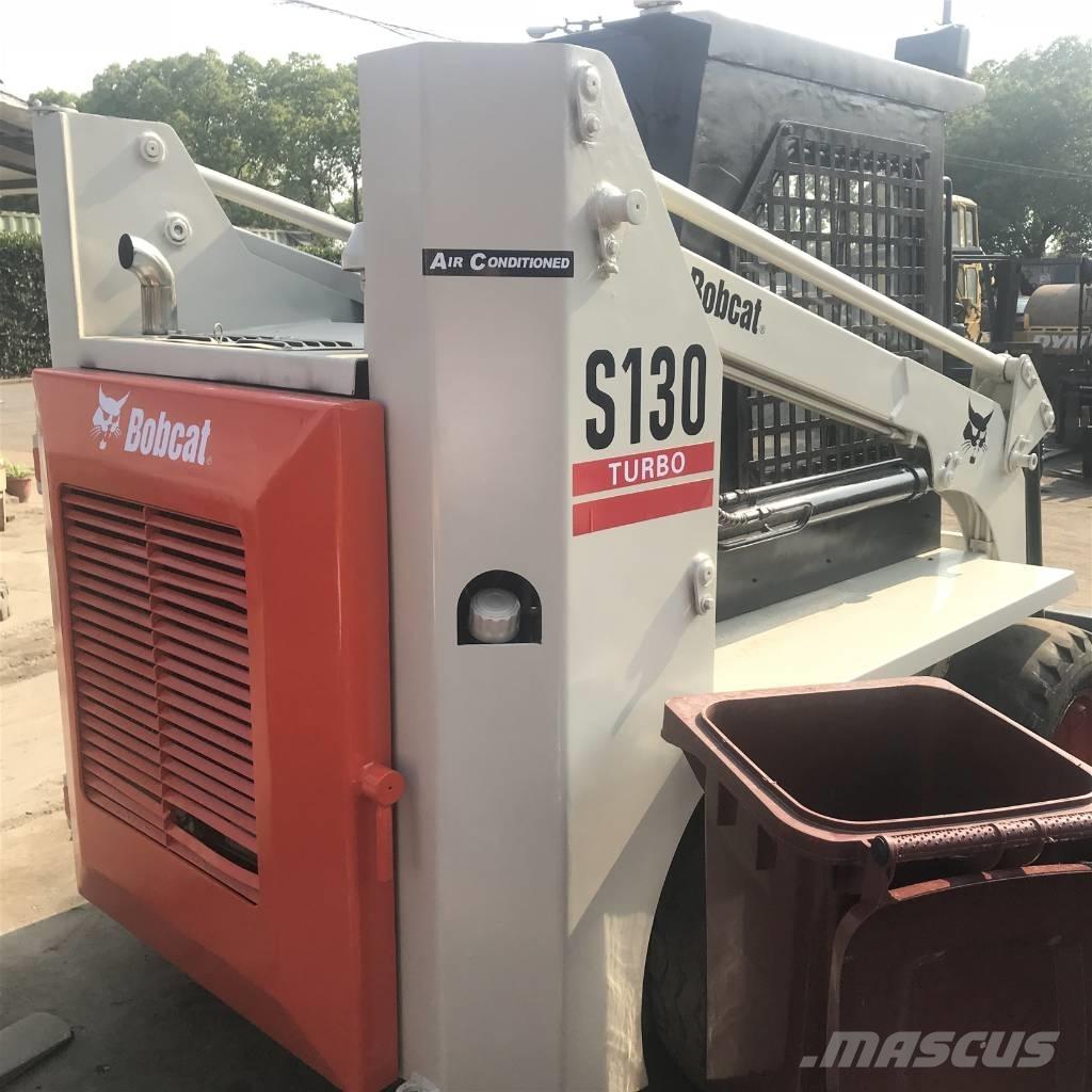Bobcat S130 لوادر انزلاقية التوجيه