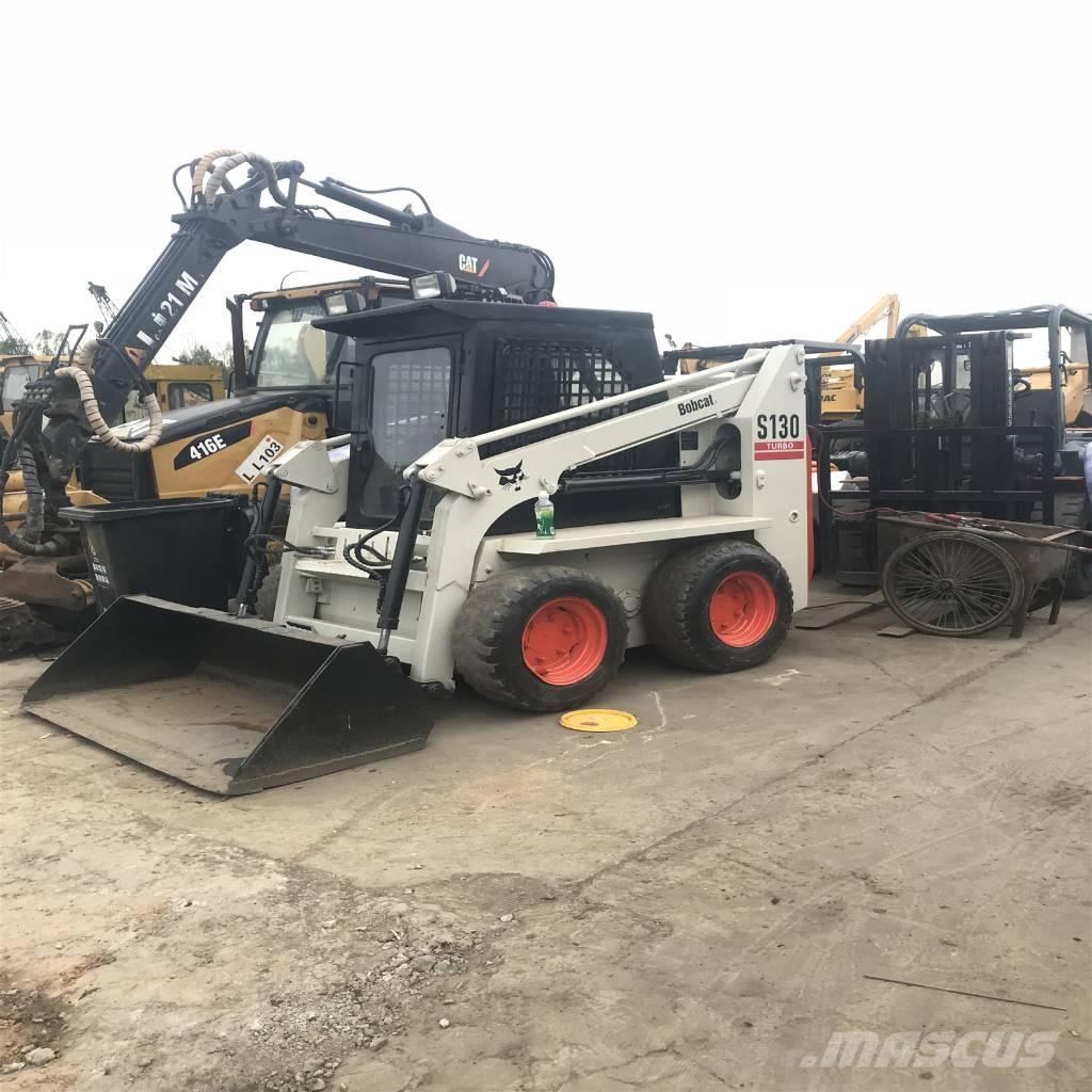 Bobcat S130 لوادر انزلاقية التوجيه