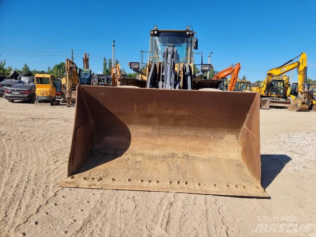 Volvo L 180 E لوادر بعجل
