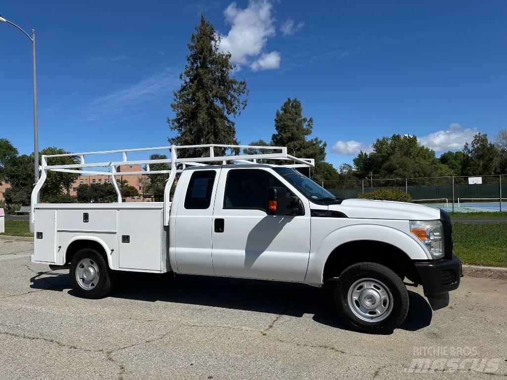Ford F 250 SD شاحنات خفيفة/مفصلية الجوانب