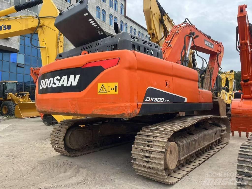 Doosan DX 300LC-9C حفارات زحافة