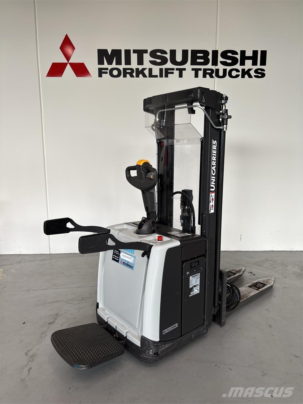 Atlet PSP160 شاحنات مناولة ذاتية الدفع