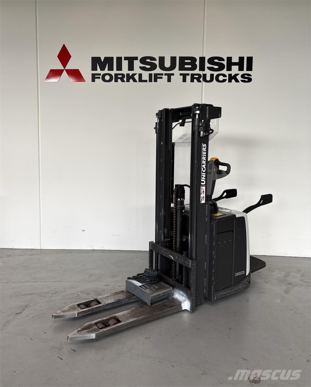 Atlet PSP160 شاحنات مناولة ذاتية الدفع