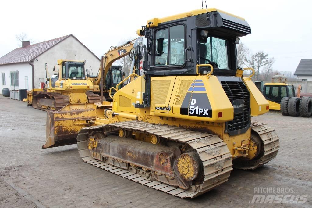 Komatsu D 51 PX-22 بلدوزرات مجنزرة
