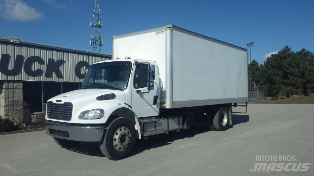 Freightliner M2 106 شاحنات ذات هيكل صندوقي