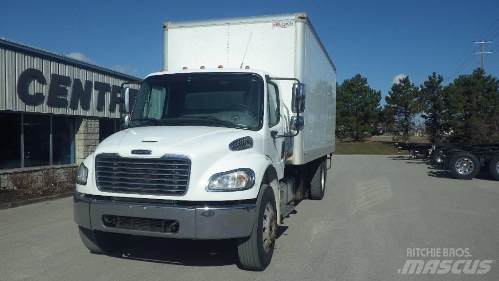 Freightliner M2 106 شاحنات ذات هيكل صندوقي