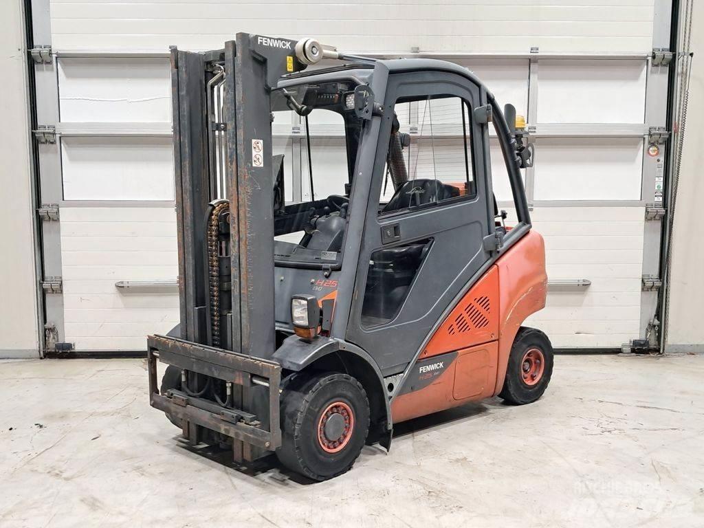 Linde H25T-02 شاحنات LPG