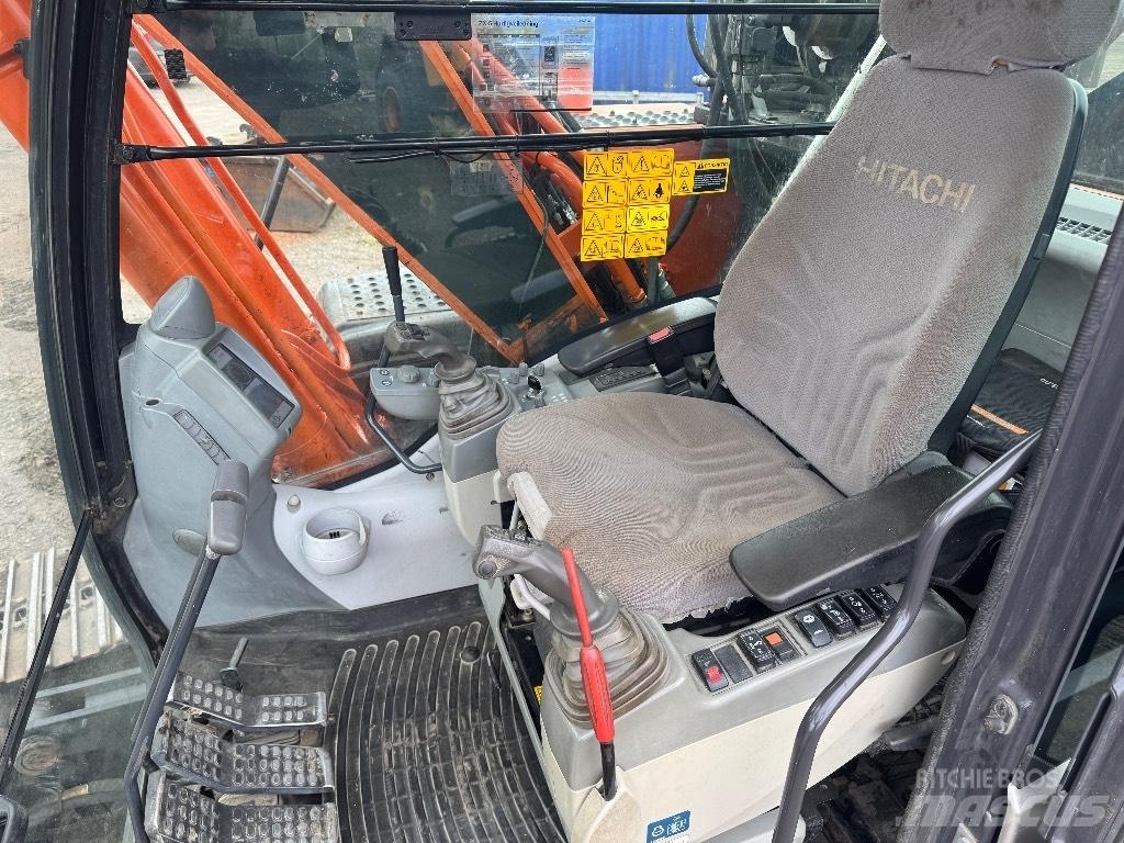 Hitachi Zaxis 160 LC حفارات زحافة