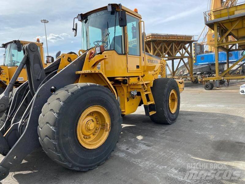 Volvo L 120 E.Ref.10 لوادر بعجل