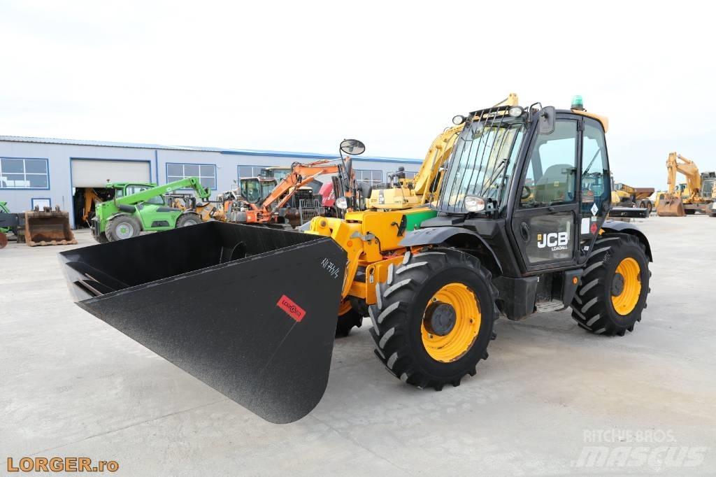 JCB 531-70 لوادر وحفارات أمامية