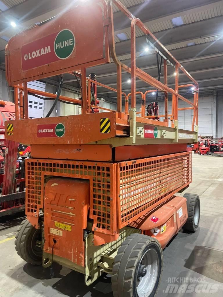 JLG 4069 LE رافعات مقصية الشكل