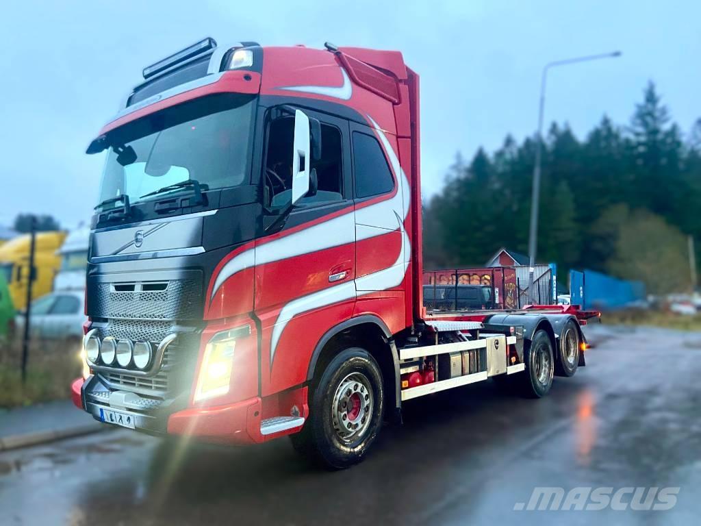 Volvo FH 16 750 شاحنات بمقصورة وهيكل