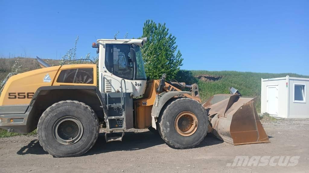 Liebherr L 556 لوادر بعجل