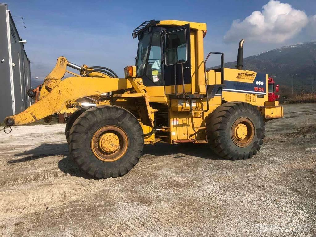 Komatsu WA 420-1 لوادر بعجل