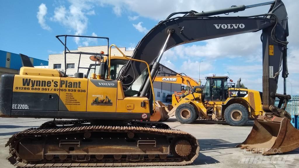 Volvo EC220DL حفارات زحافة