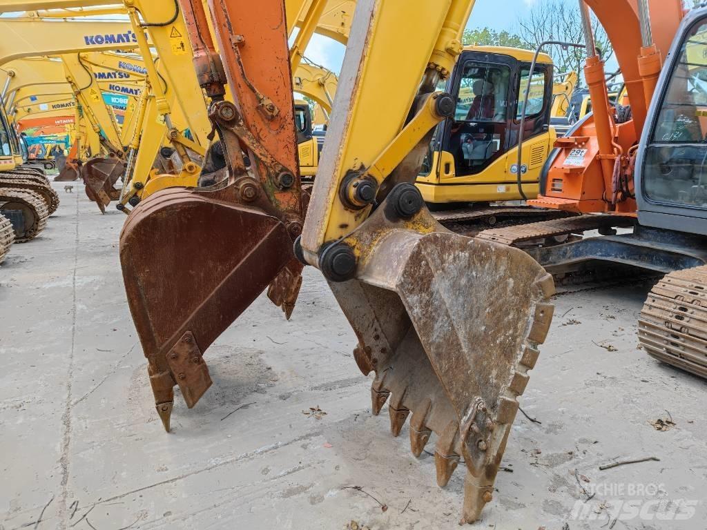 Komatsu PC 128 US حفارات زحافة