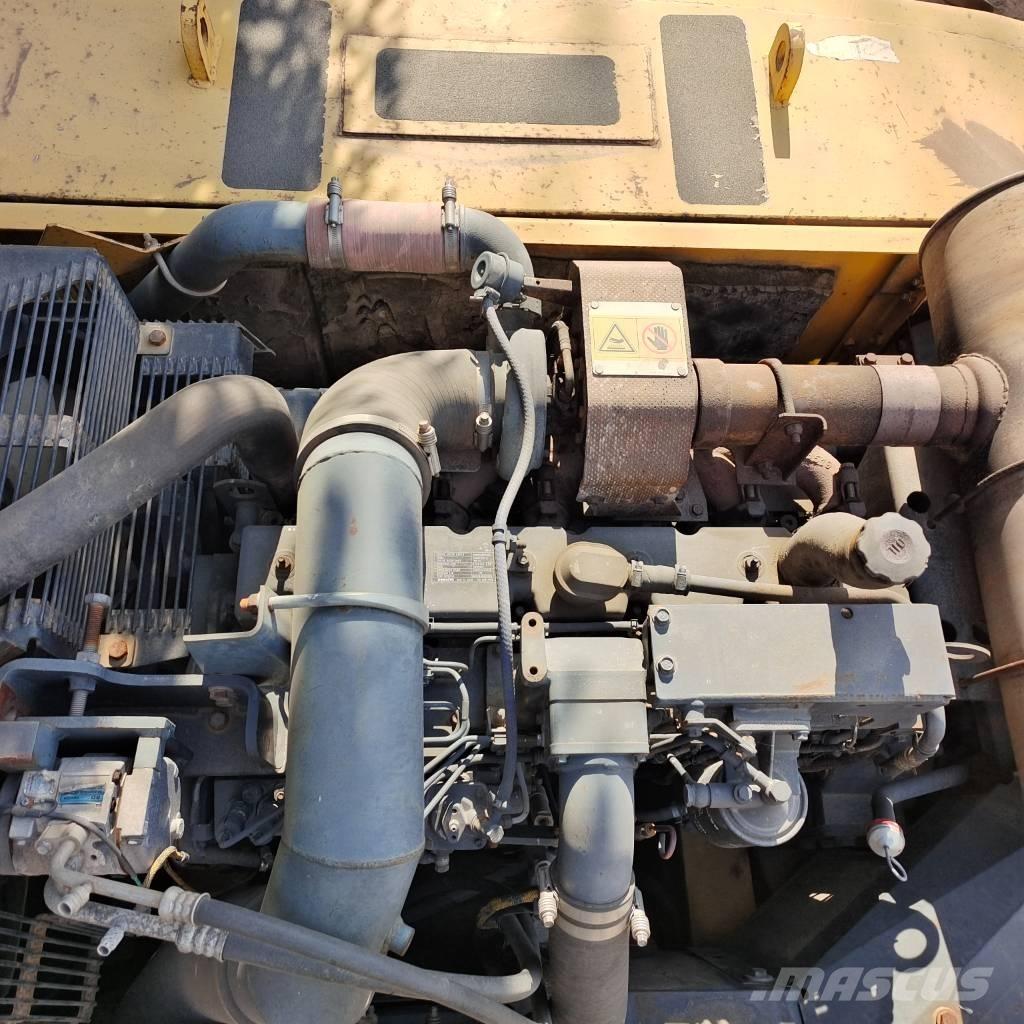 Komatsu PC 350-7 حفارات زحافة