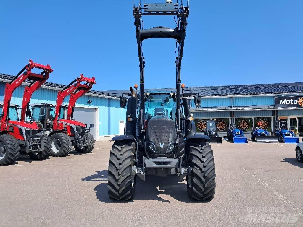 Valtra T174E Versu الجرارات