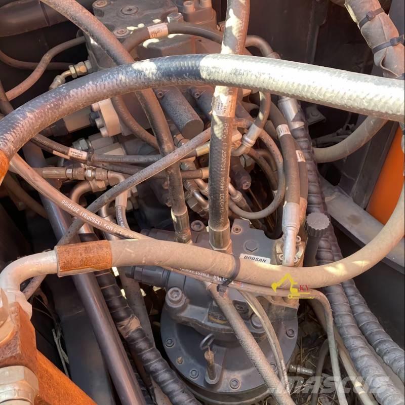 Doosan DX150-9C حفارات زحافة