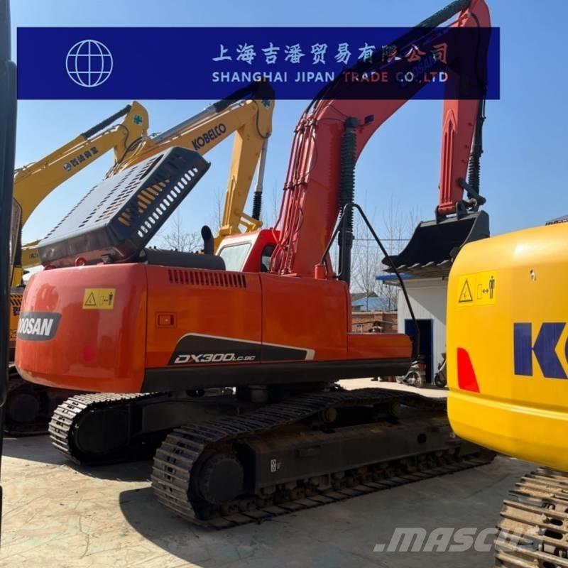 Doosan DX 300 حفارات زحافة