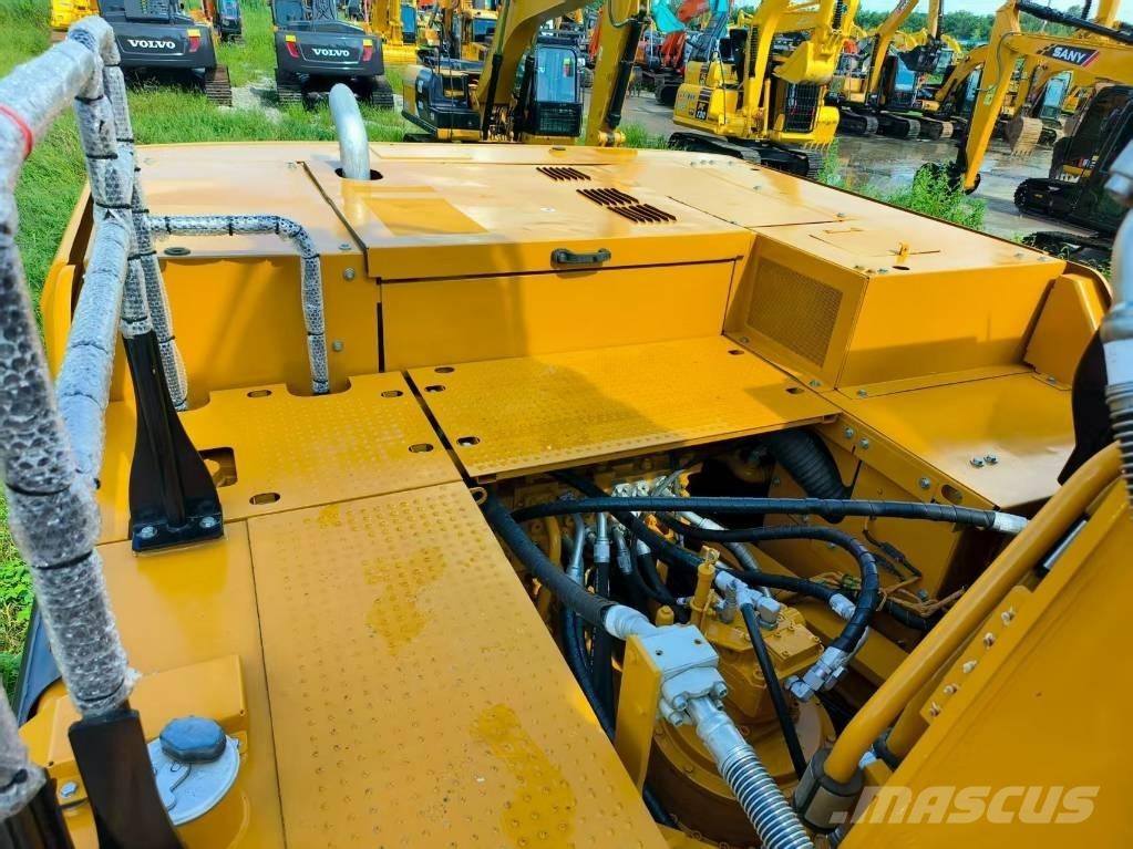 CAT 336 حفارات زحافة