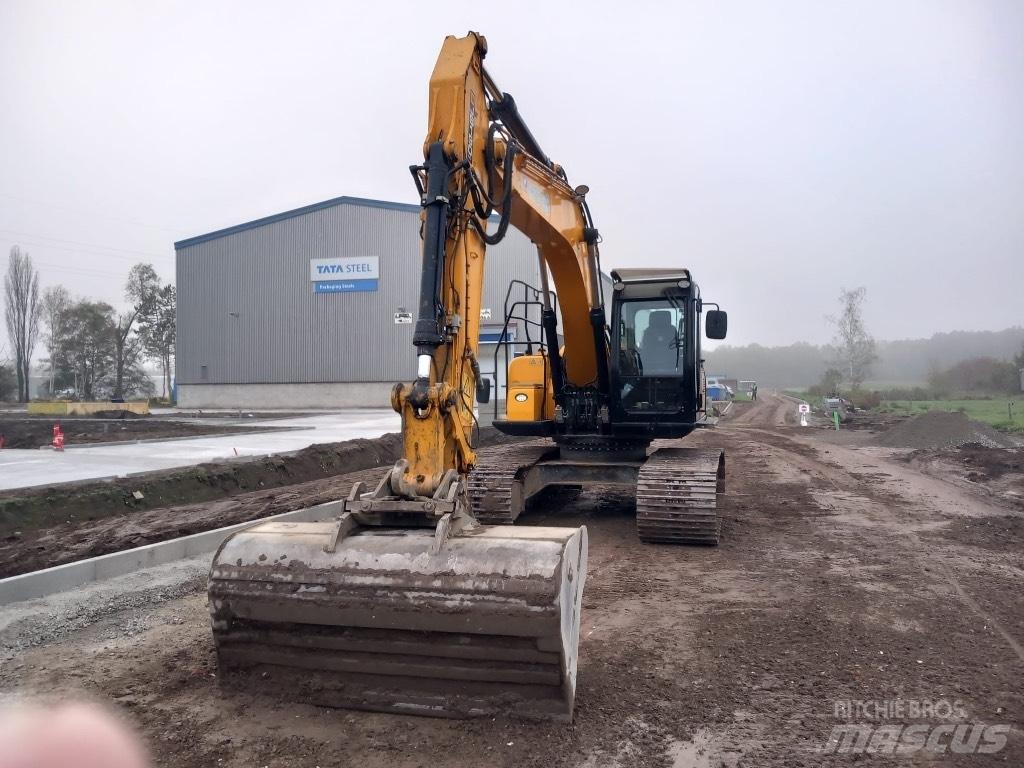 JCB JS 190 LC حفارات زحافة