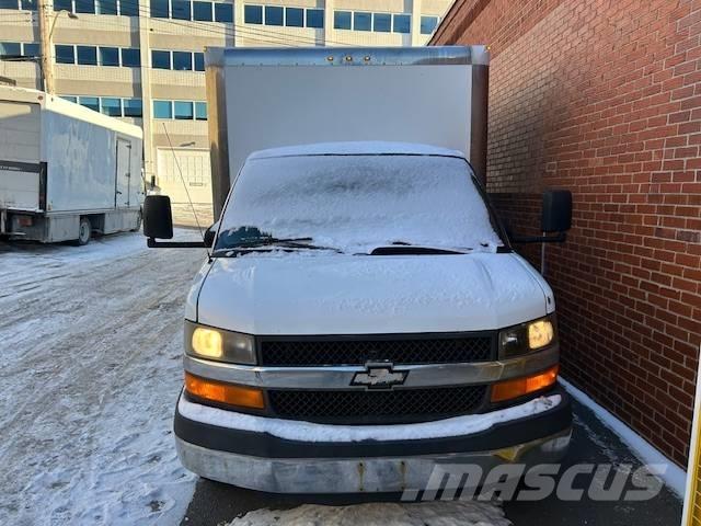 Chevrolet Express شاحنات ذات هيكل صندوقي