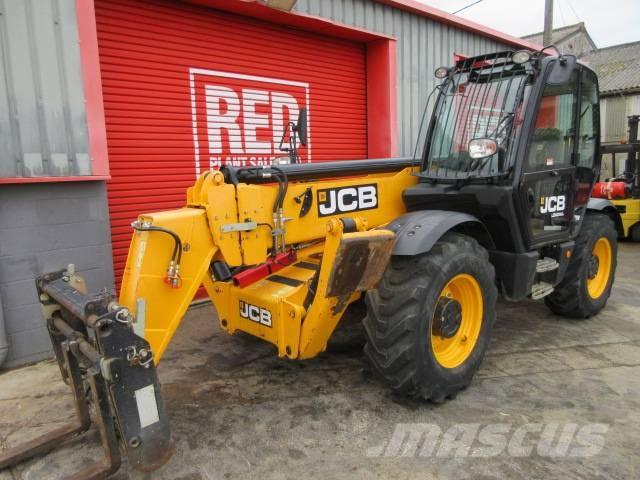 JCB 540-140 مناولات متداخلة