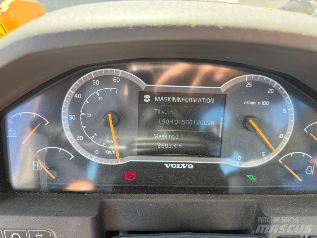 Volvo L90H لوادر بعجل