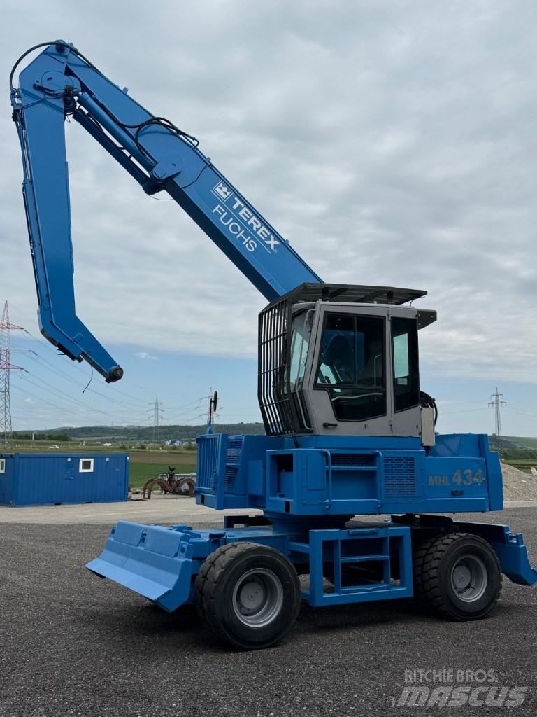 Fuchs MHL 434 مناولات المخلفات / مناولات صناعية