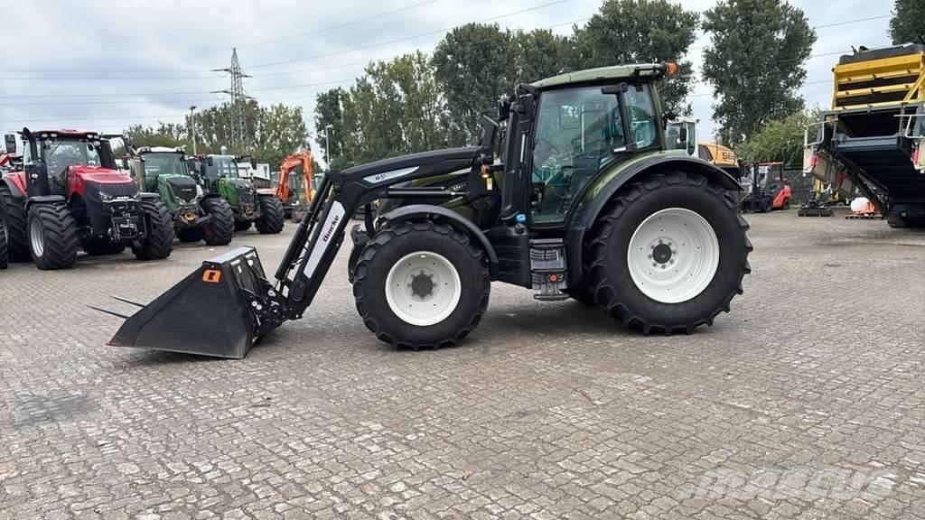 Valtra N175 الجرارات