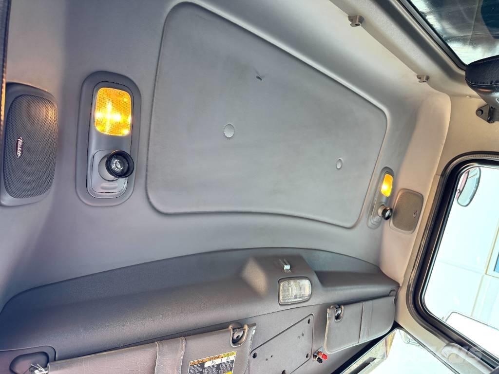 Peterbilt 367 شاحنات قلابة