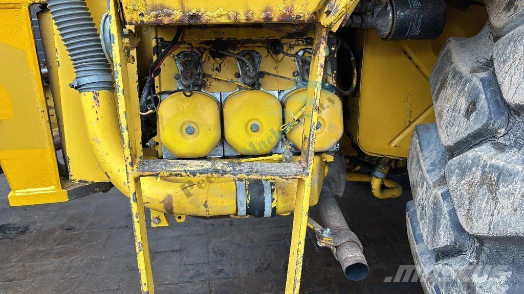 Faun Frisch F 65 C معدات تمهيد الطرق