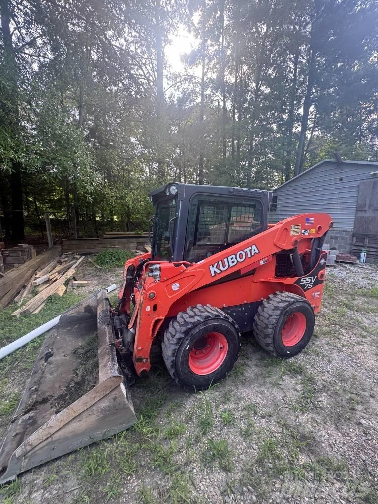 Kubota SSV 75 لوادر انزلاقية التوجيه