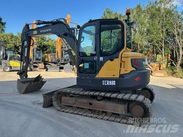 Volvo ECR 88 D حفارات زحافة