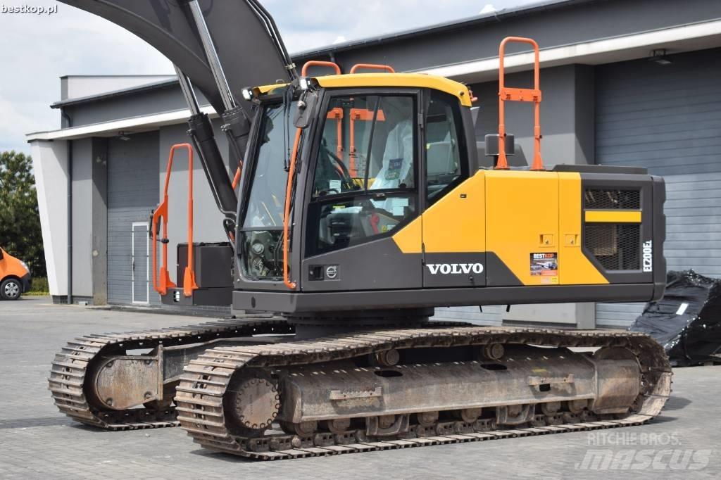 Volvo EC 200 EL حفارات زحافة