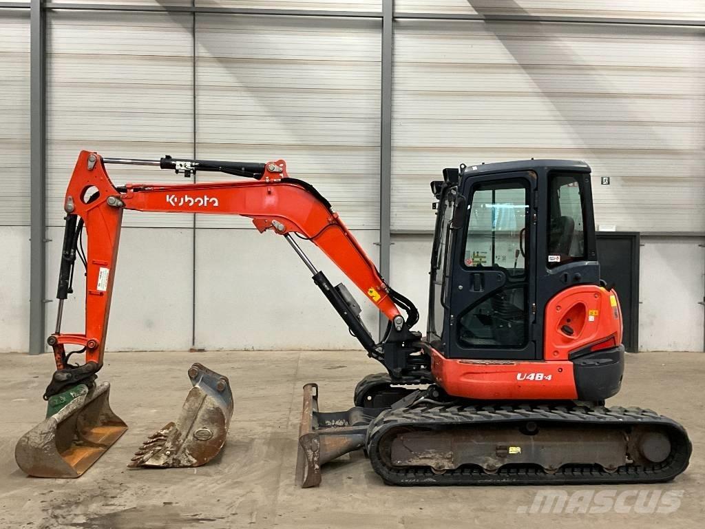 Kubota U 48-4 حفارات صغيرة أقل من 7 طن (حفارات صغيرة)