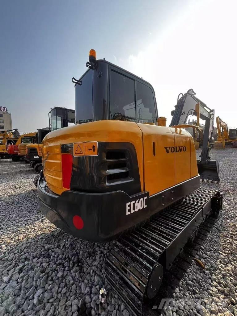 Volvo EC 60 C حفارات زحافة