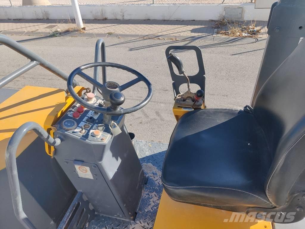 Bomag BW 120 مداحل ثنائية الاسطوانة