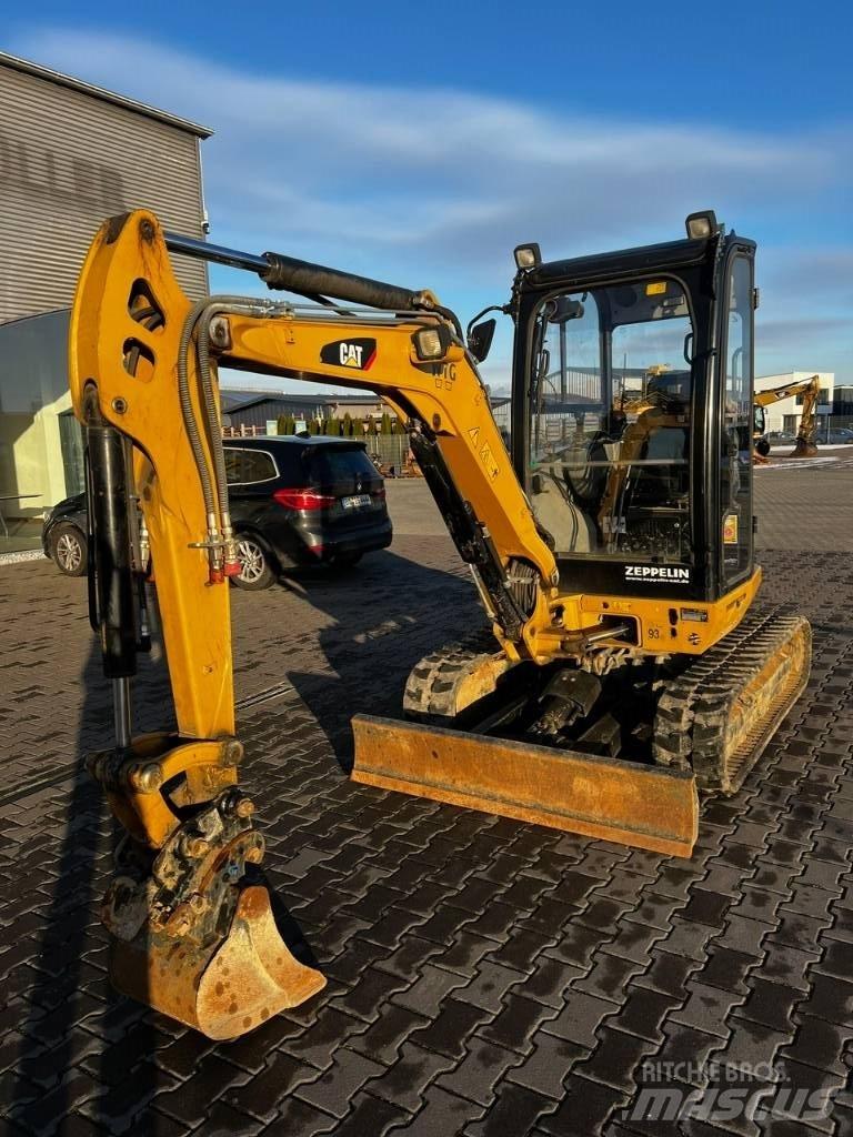 CAT 302.7 DCR حفارات صغيرة أقل من 7 طن (حفارات صغيرة)