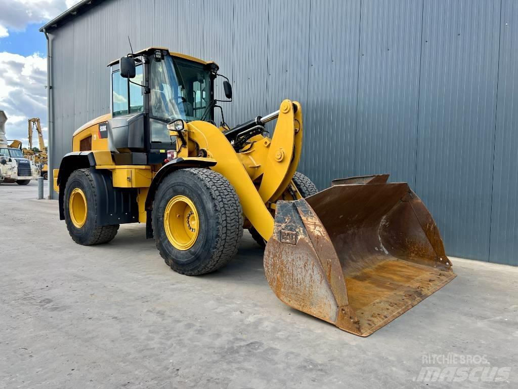 CAT 930K لوادر بعجل