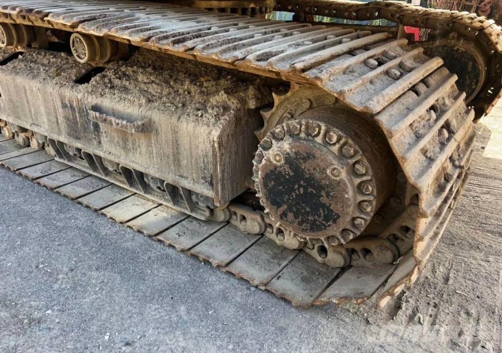 CAT 330 D L حفارات زحافة