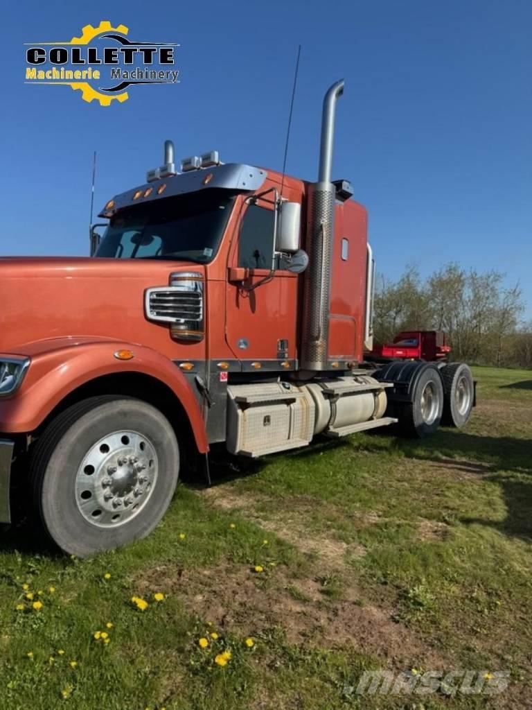 Freightliner 122 SD وحدات الجر